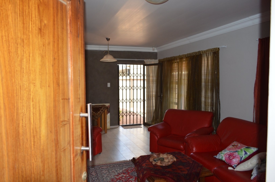 2 Bedroom Property for Sale in Flamwood North West